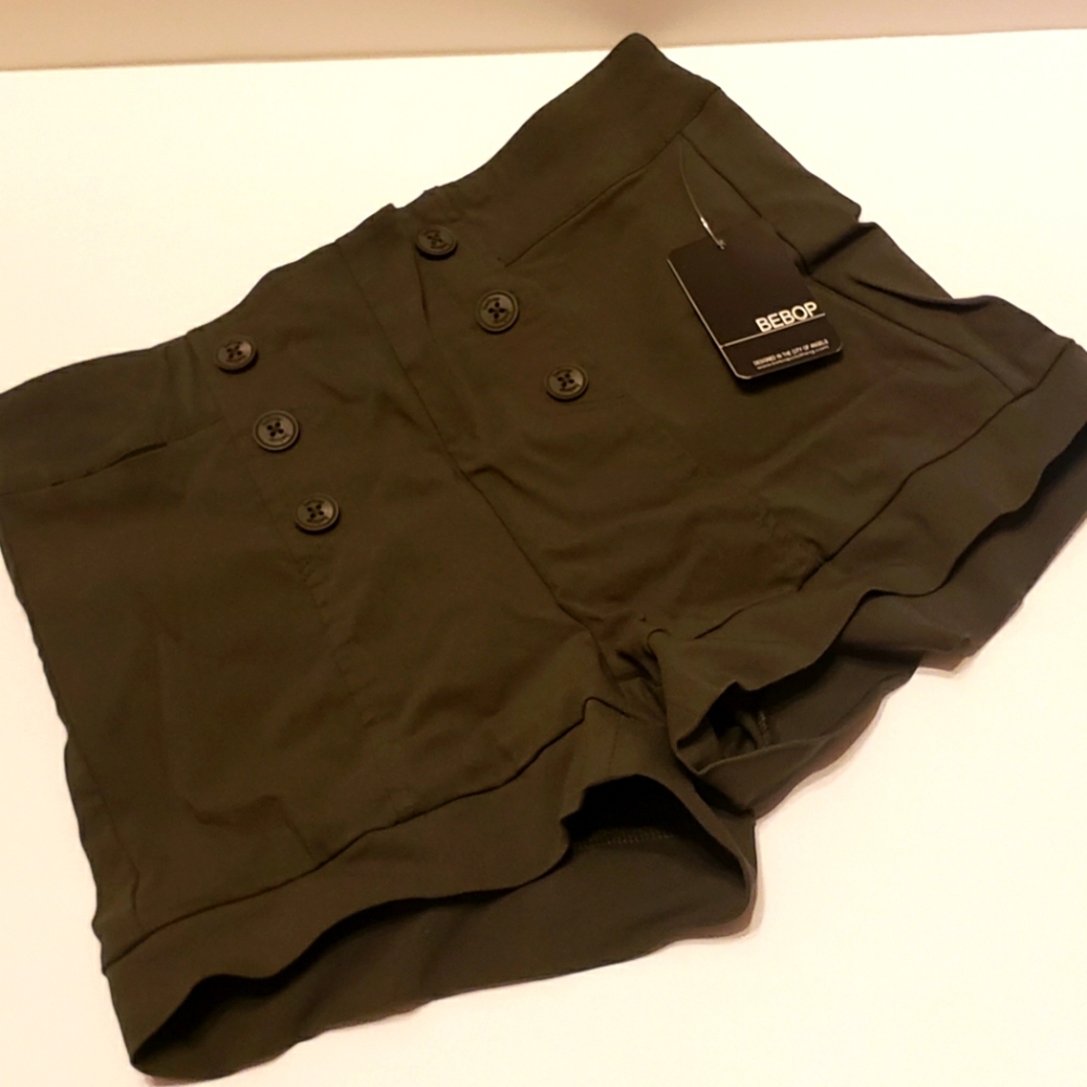 BEBOP Army green shorts size 3 womens